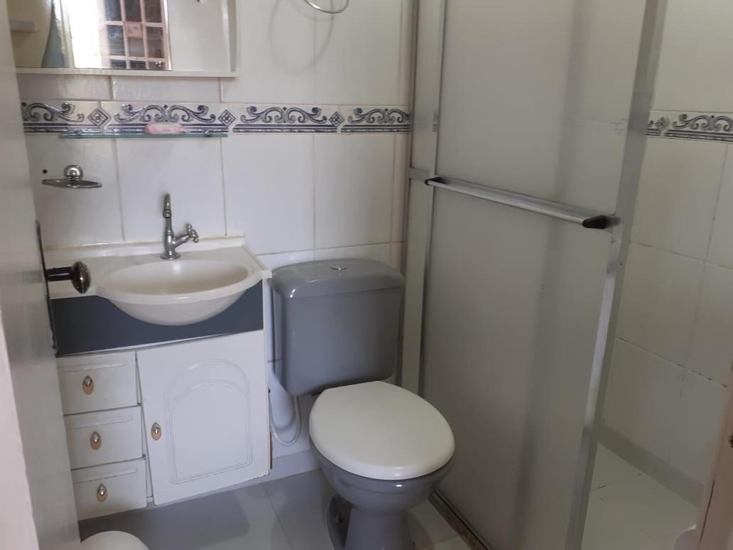 Guest house Menina Da Lua Rio das Ostras